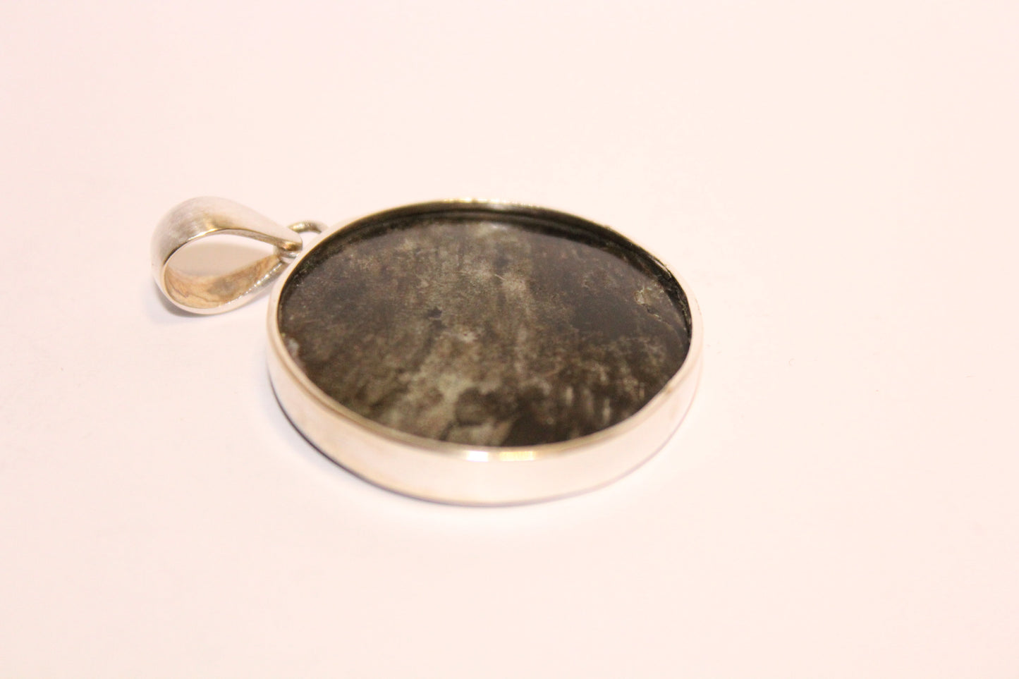 Pendant - Mother of Pearl - lge