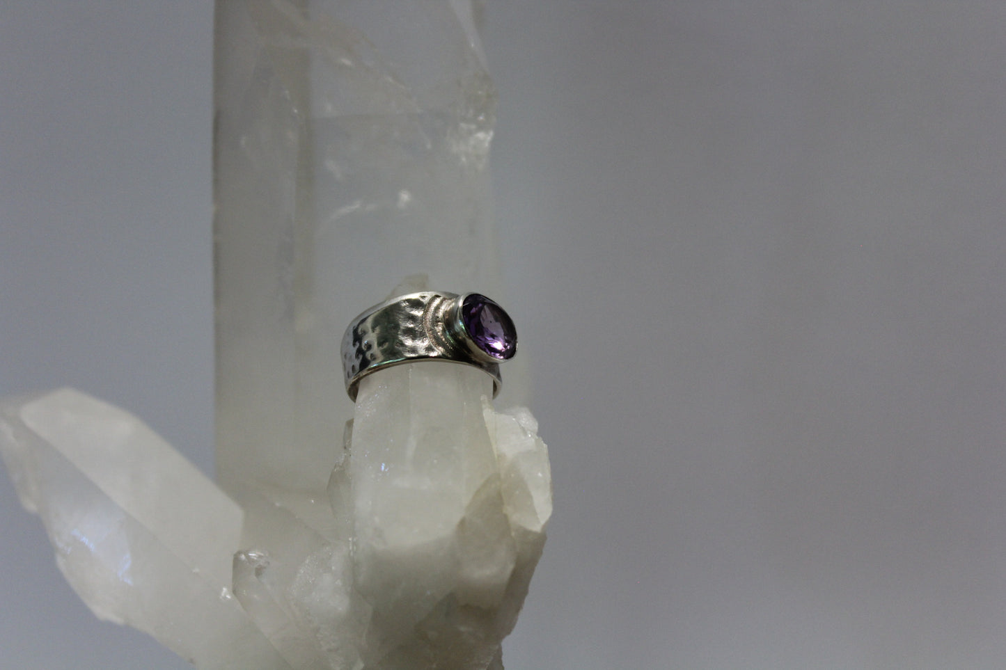 Ring - Amethyst - size - 7