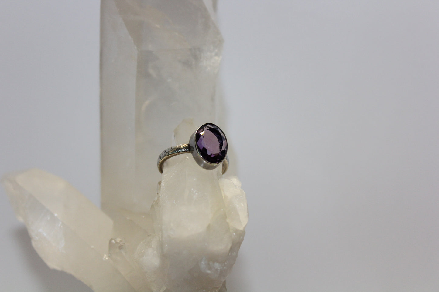 Ring - Amethyst - size - 7