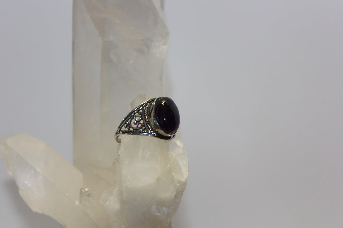 Ring - Amethyst - size - 9