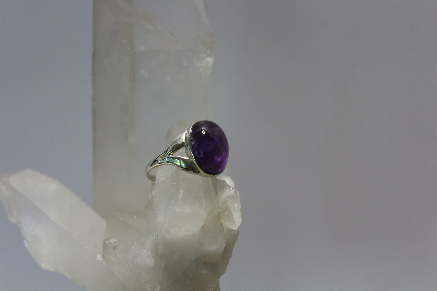 Ring - Amethyst - size - 10