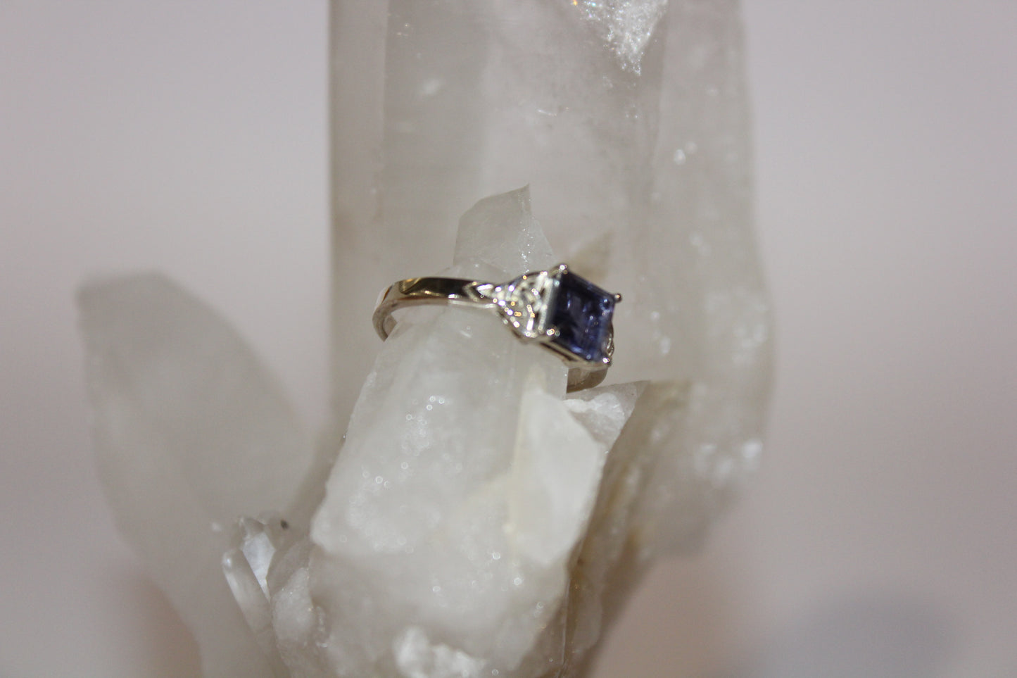 Ring - Iolite - size - 9