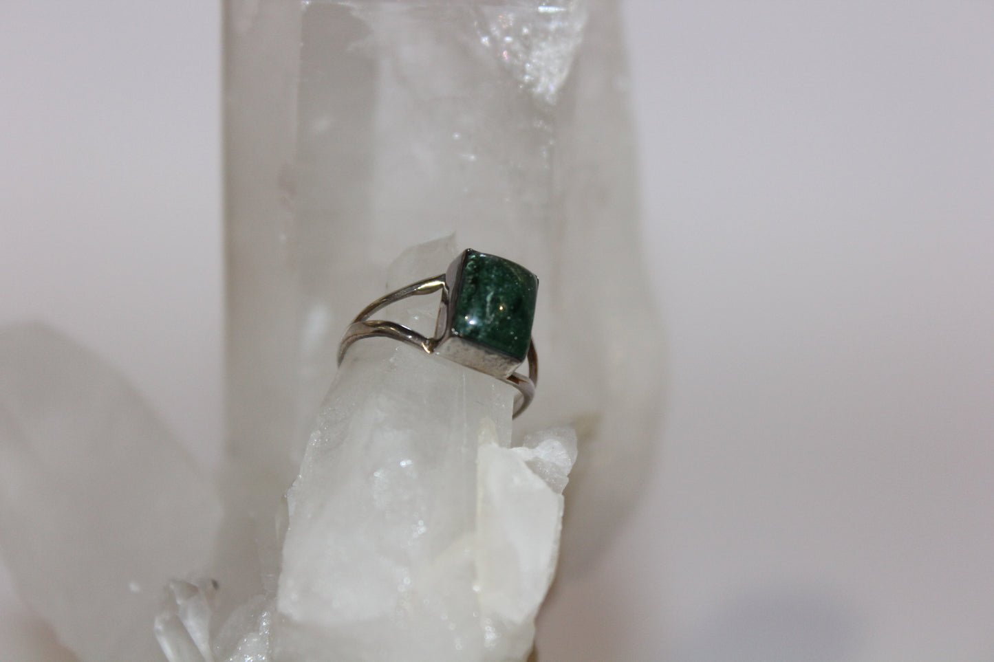 Ring - Jade - size - 6