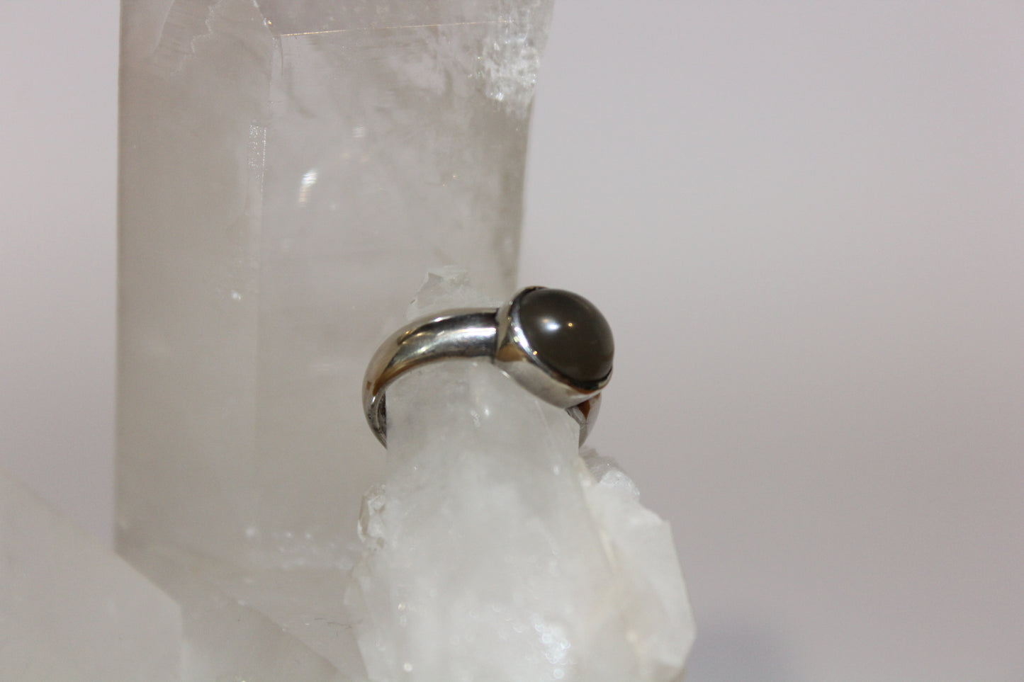Ring - Moonstone (smoky) - size - 6