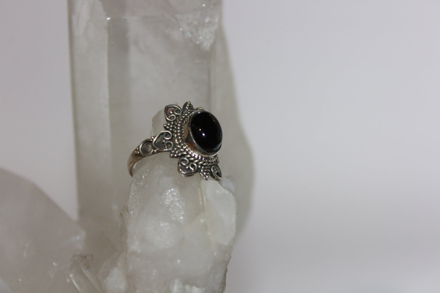 Ring - Onyx - size - 8