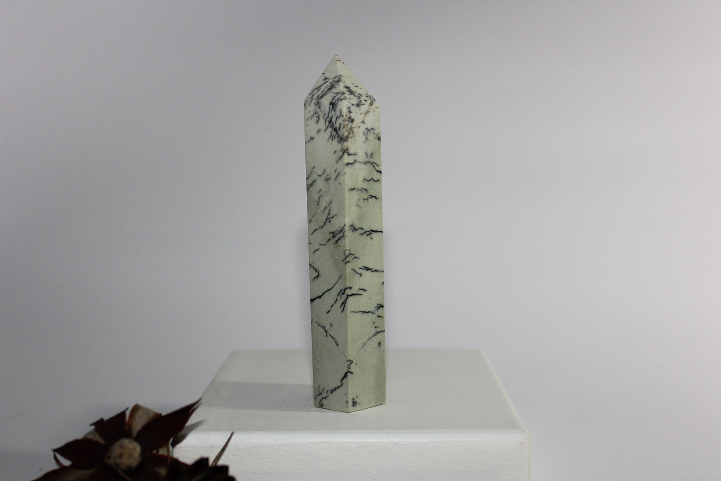 Generator - Tree Agate (Dendritic) - med