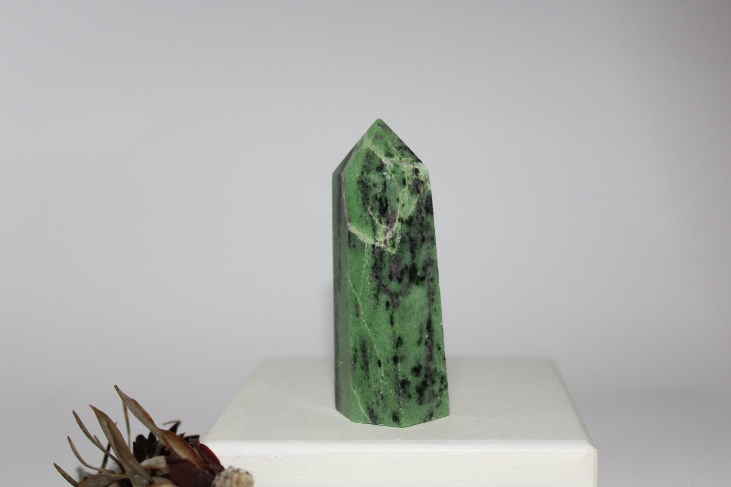 Generator - Ruby in Zoizite (Anyolite) - med