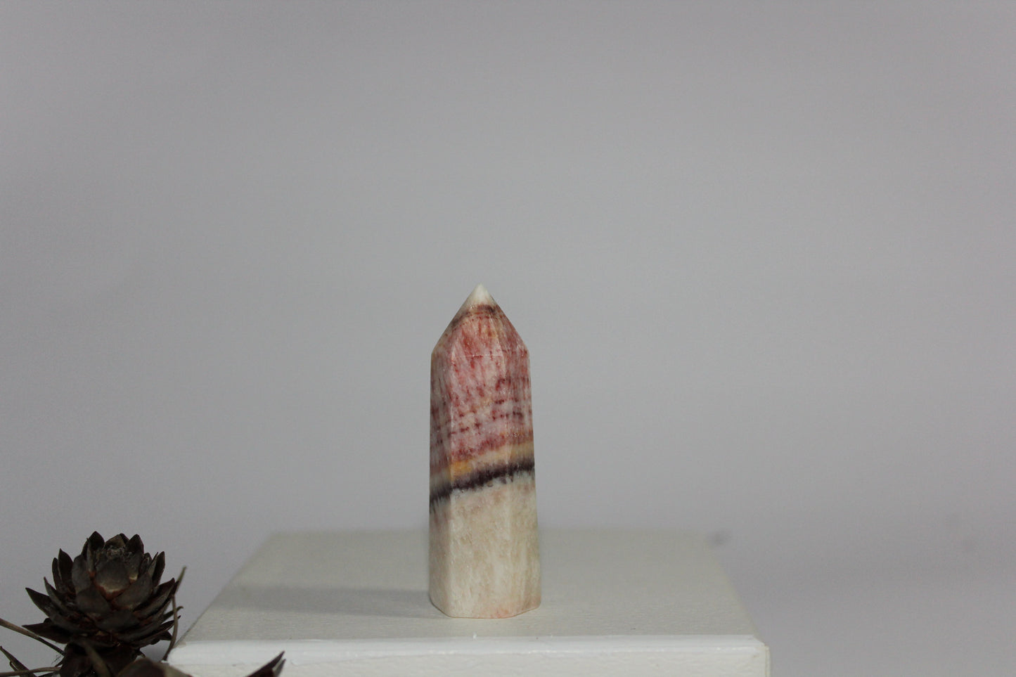 Generator - Tugtupite - sml