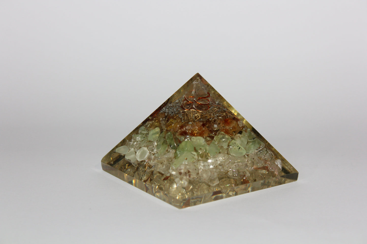 Pyramid - Orgonite - lge/med