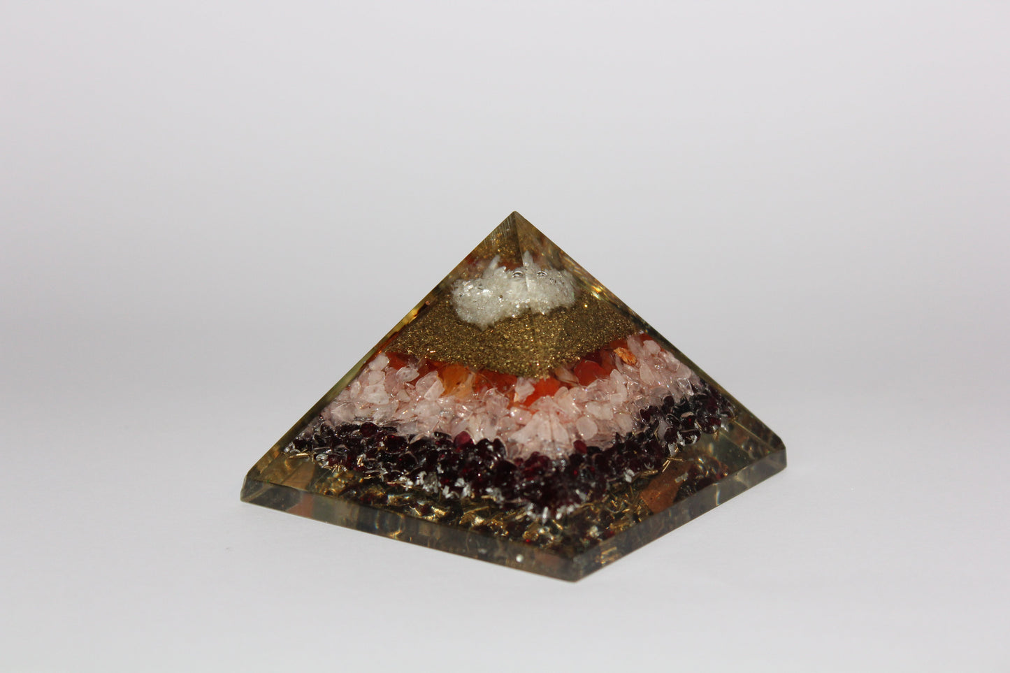 Pyramid - Orgonite - med