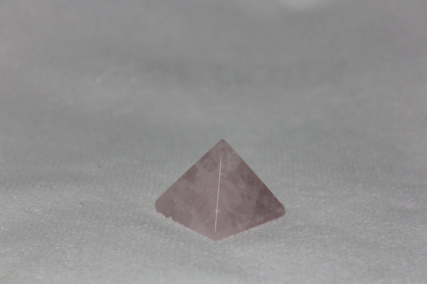 Pyramid - Quartz - Rose - sml