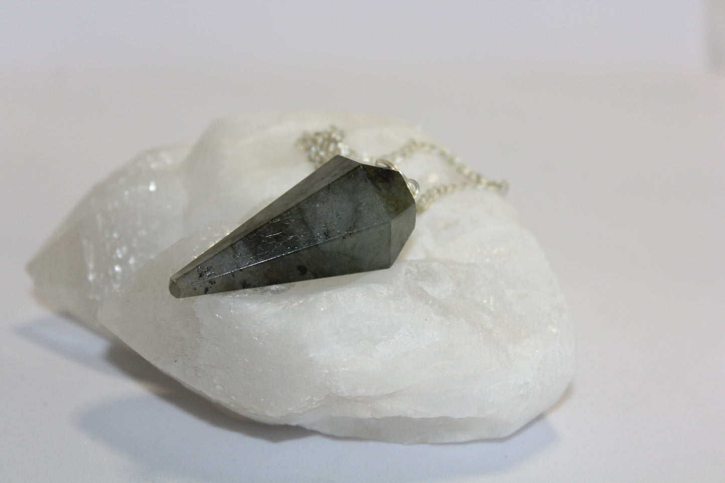 Pendulum - Labradorite