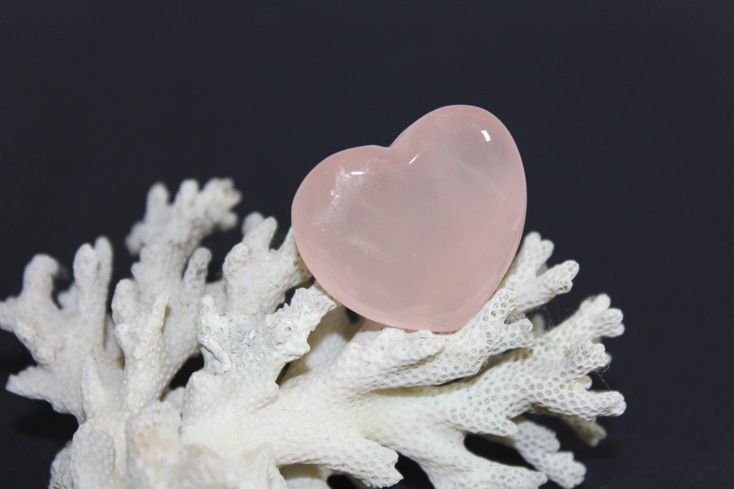 Heart - Rose Quartz - A+ grade - sml