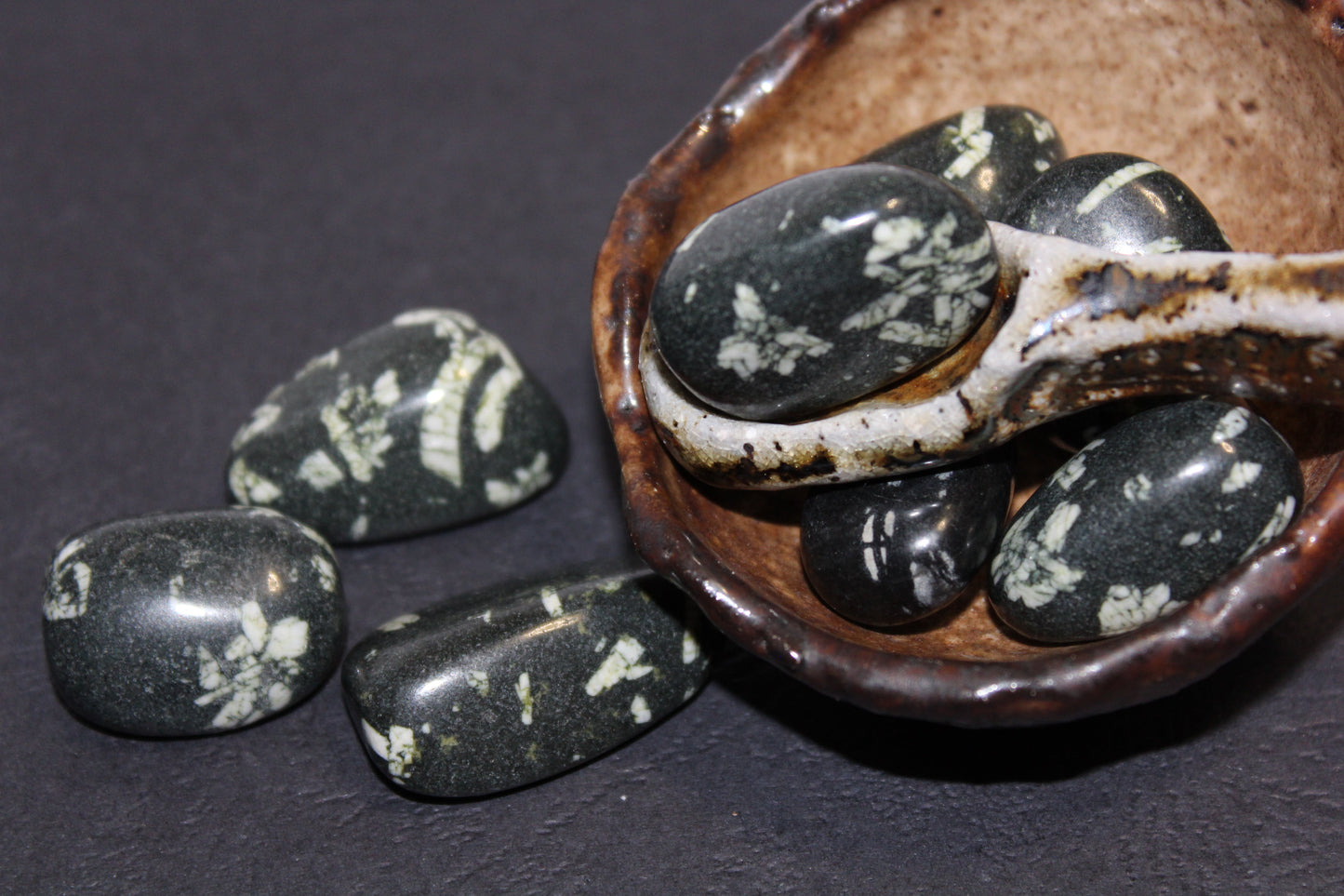 Tumbled - Chinese Writing Stone - A+ - med