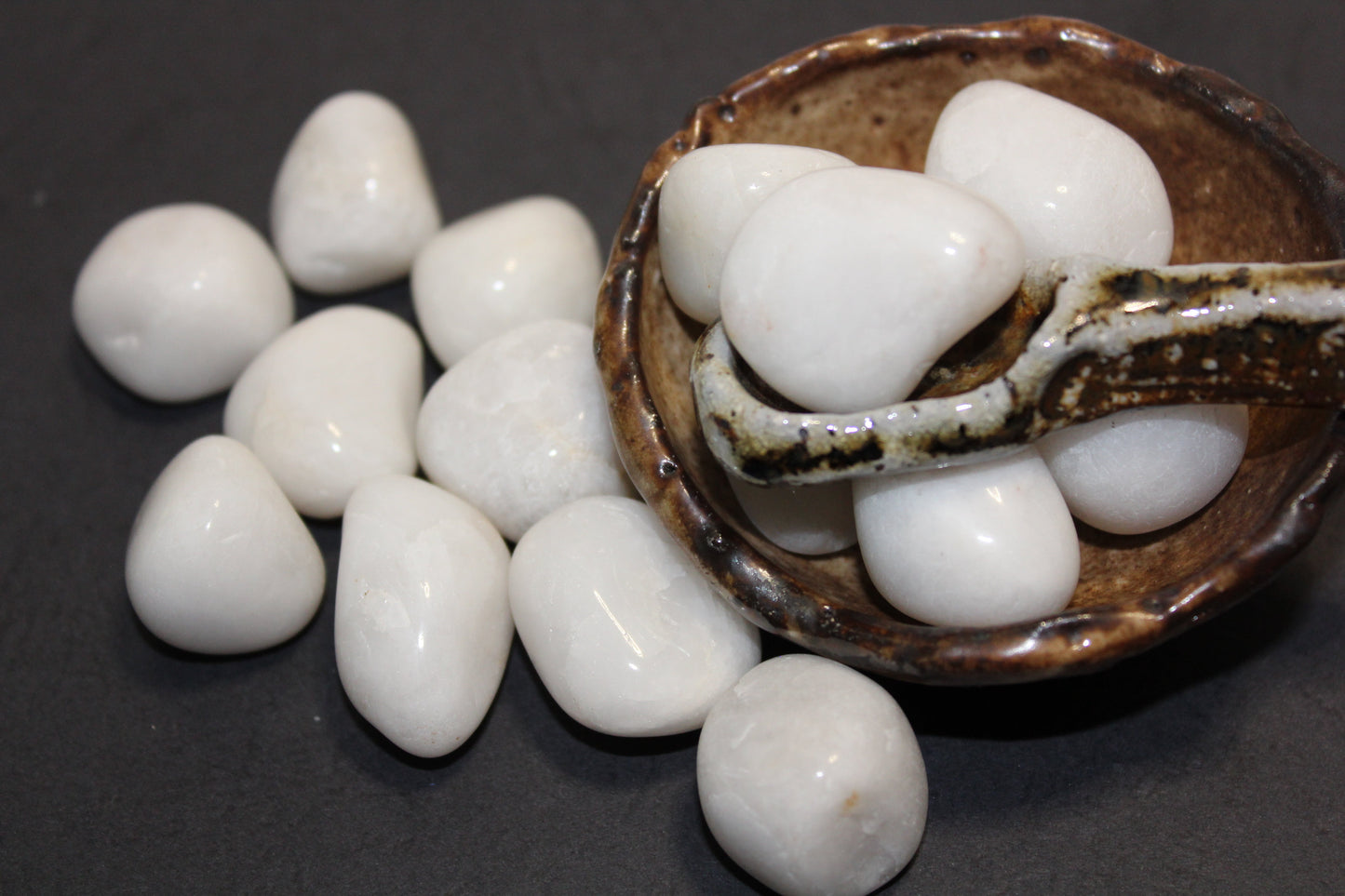 Tumbled - Snow Quartz - med