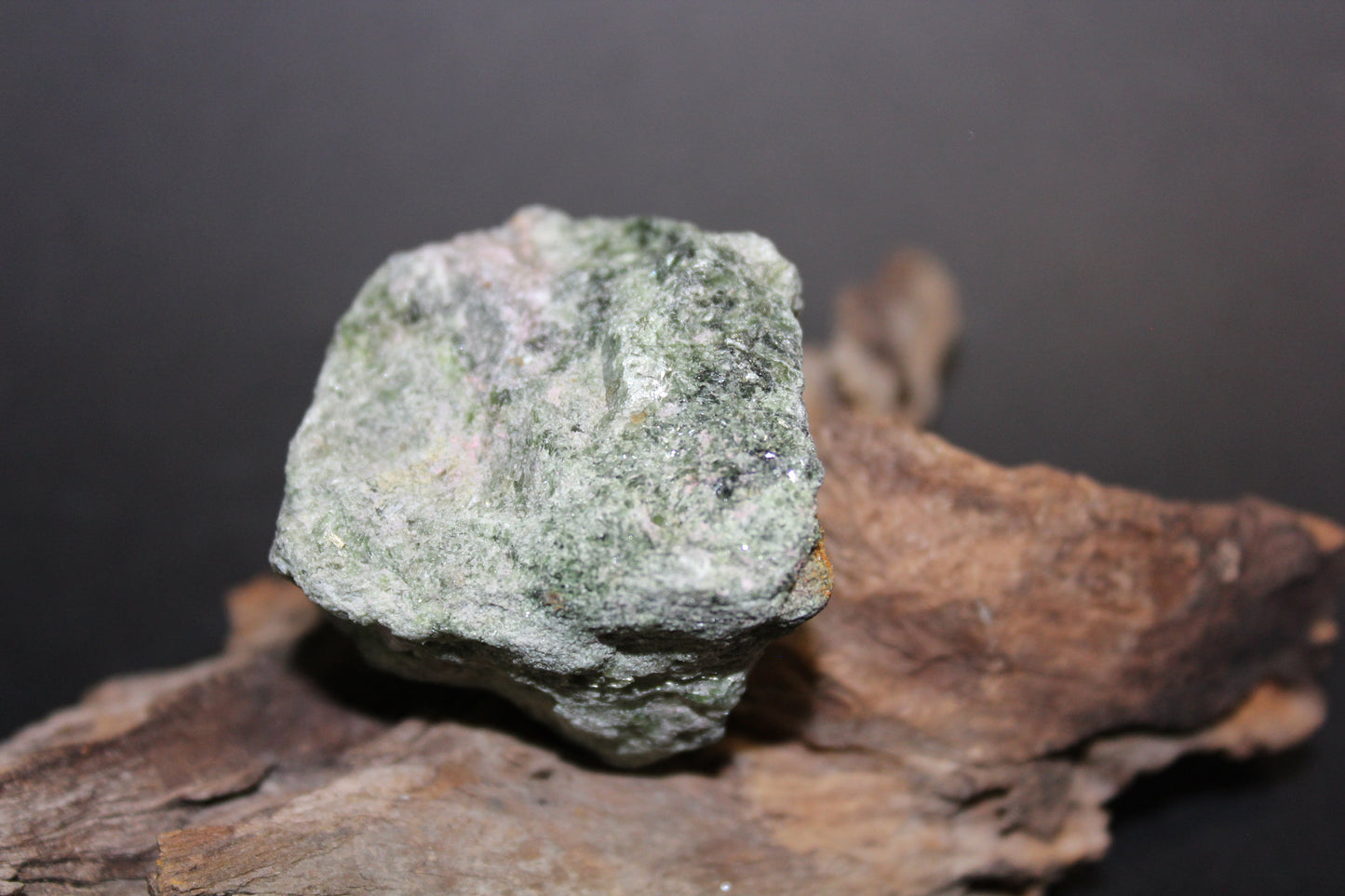 Raw - Diopside - sml