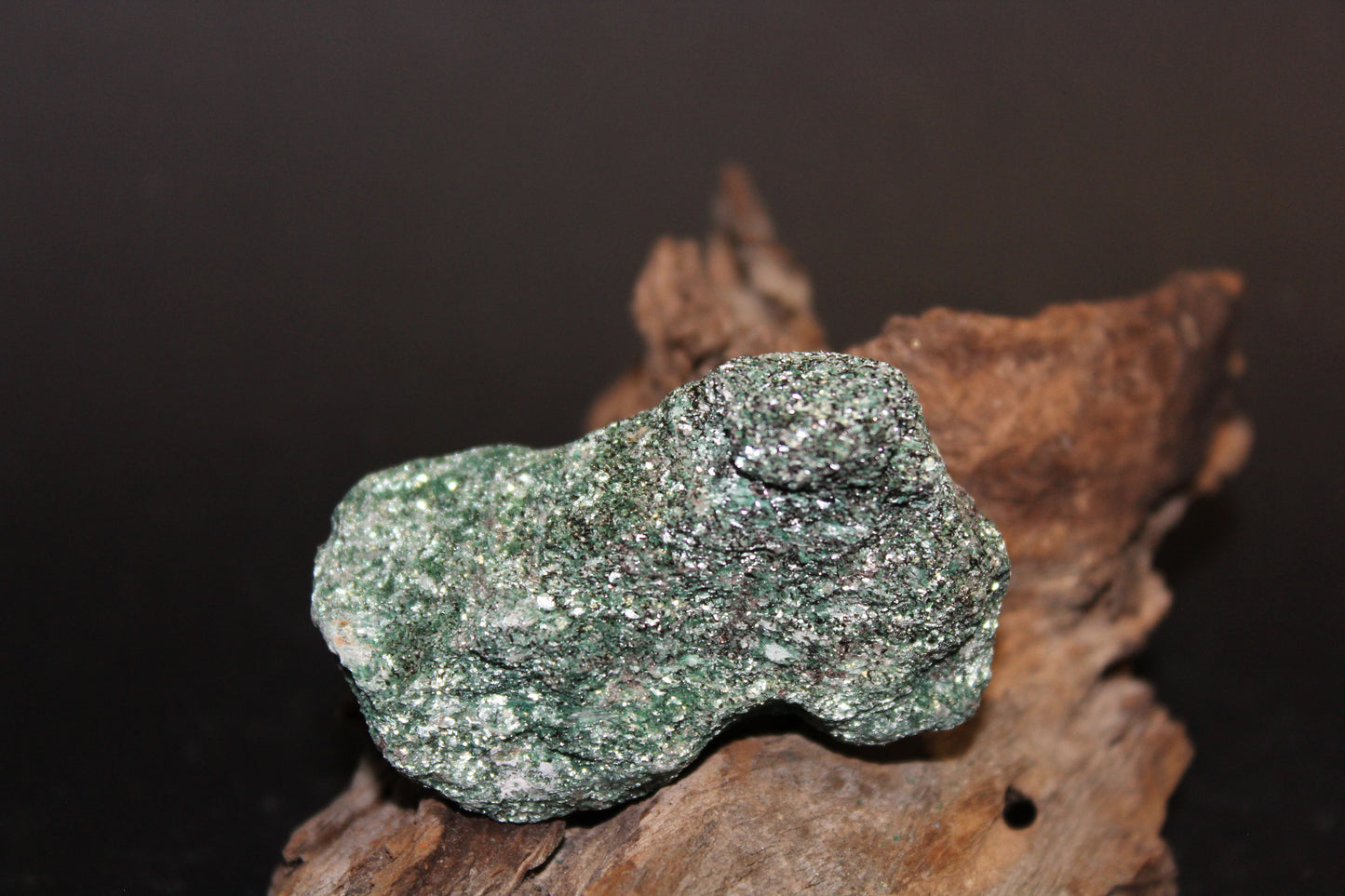 Raw - Fuchsite (with mica) - sml/med