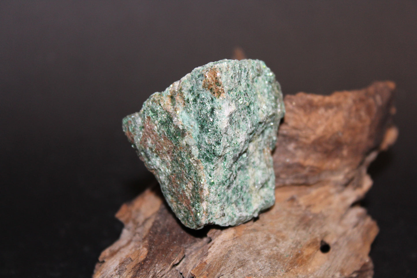 Raw - Fuchsite (with mica) - sml/med