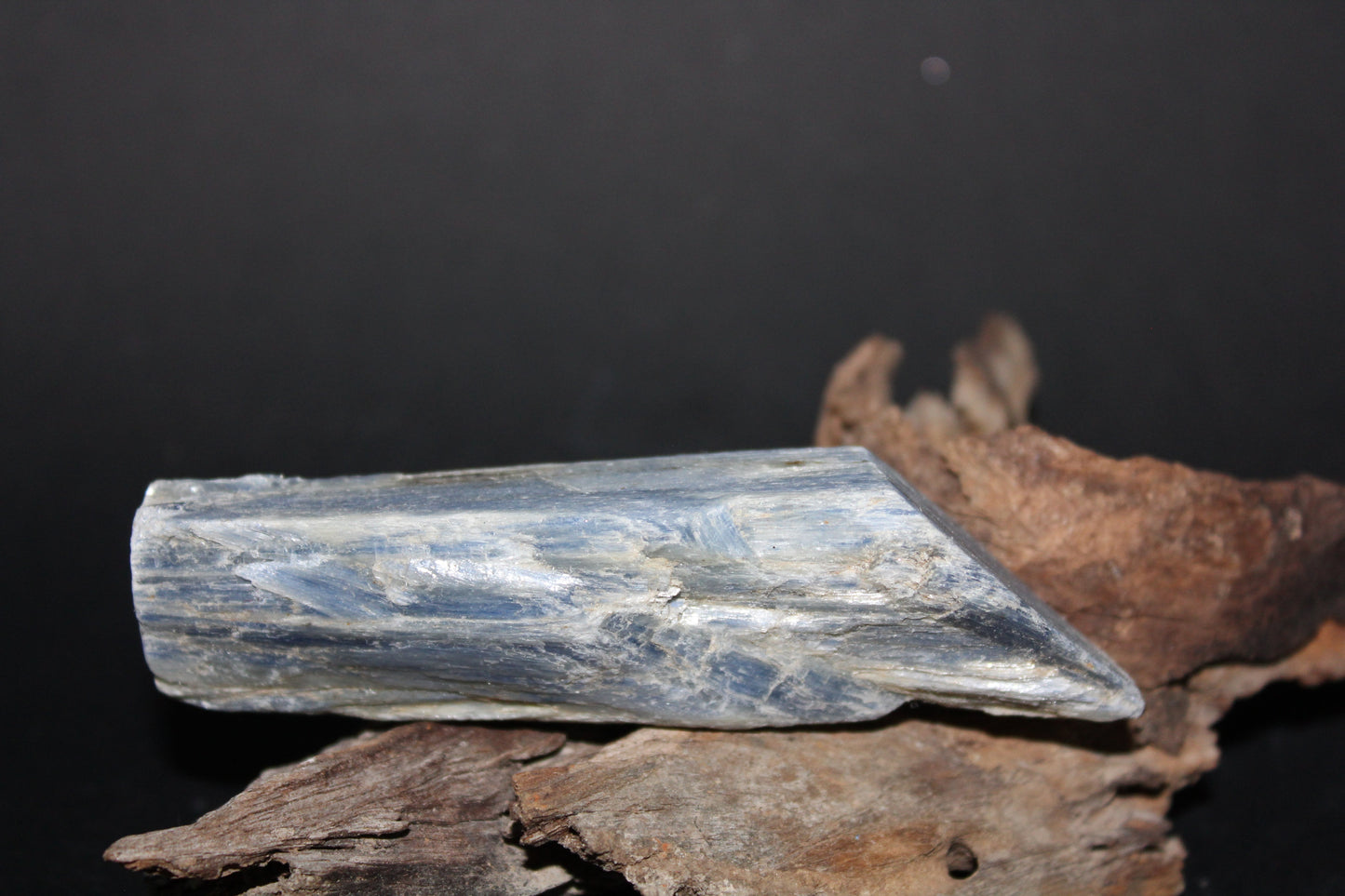 Raw - Kyanite - Blue - sml