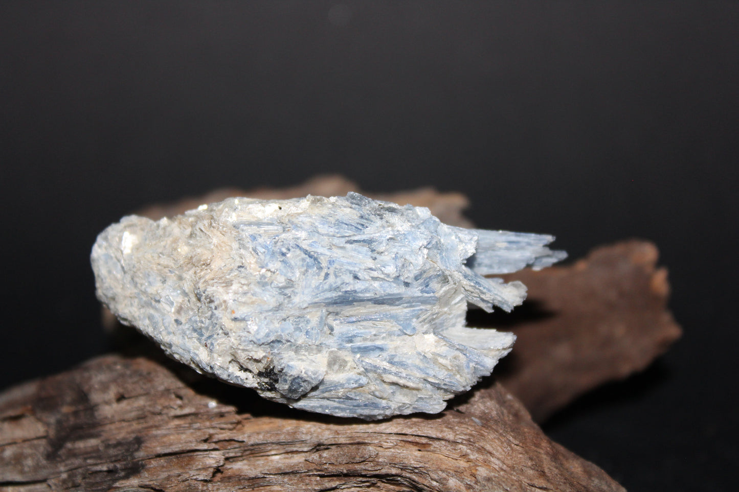 Raw - Kyanite - Blue (crystalline with mica) - sml