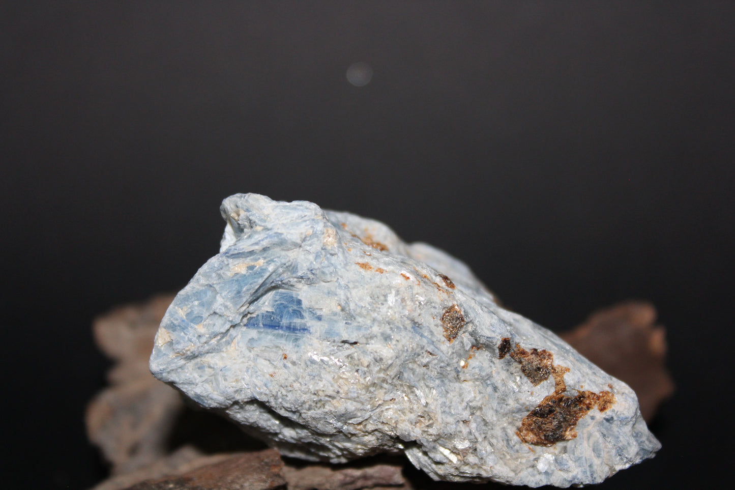 Raw - Kyanite - Blue (crystalline with mica) - med