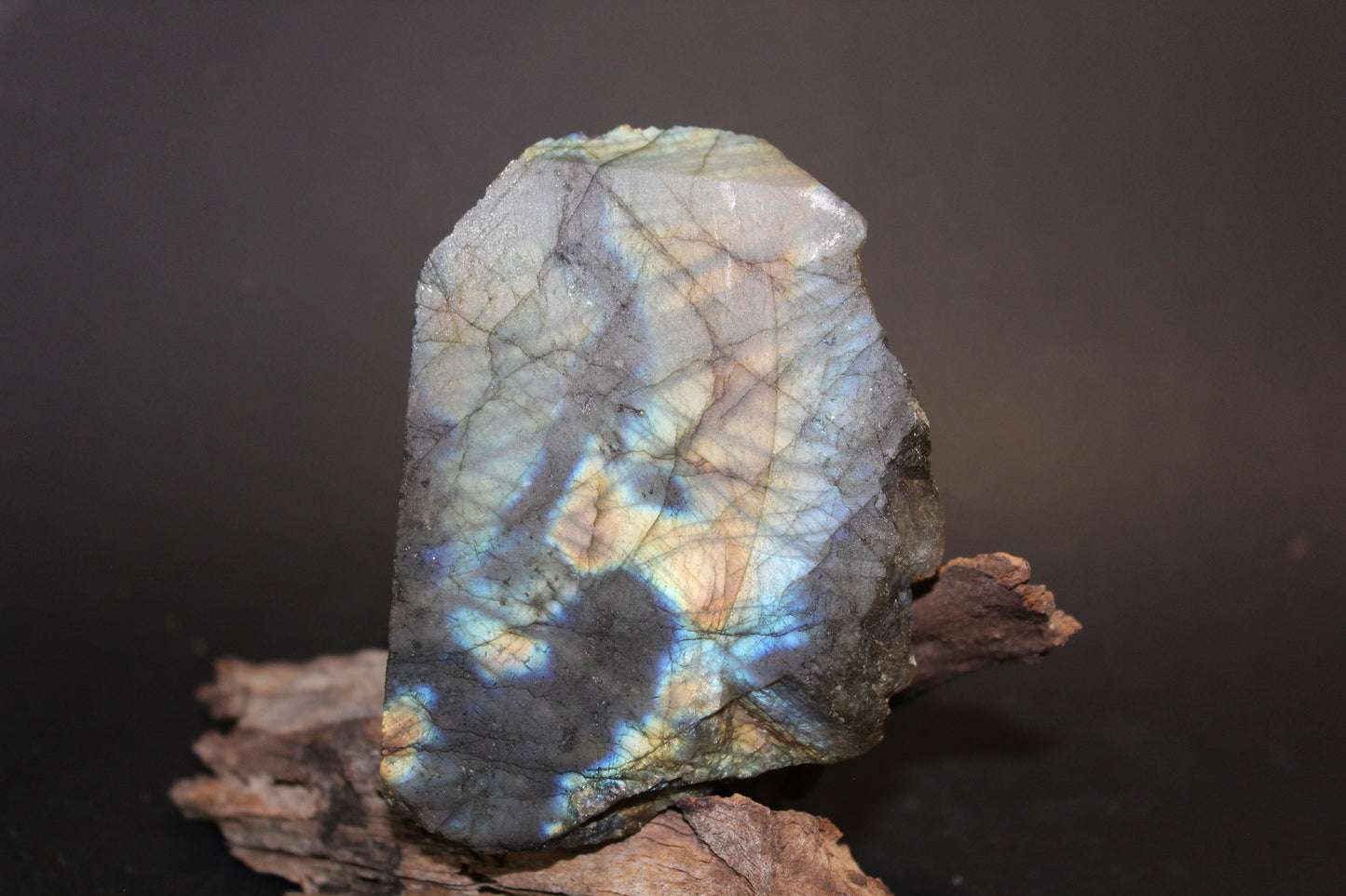 Slice - Labradorite (raw) - med