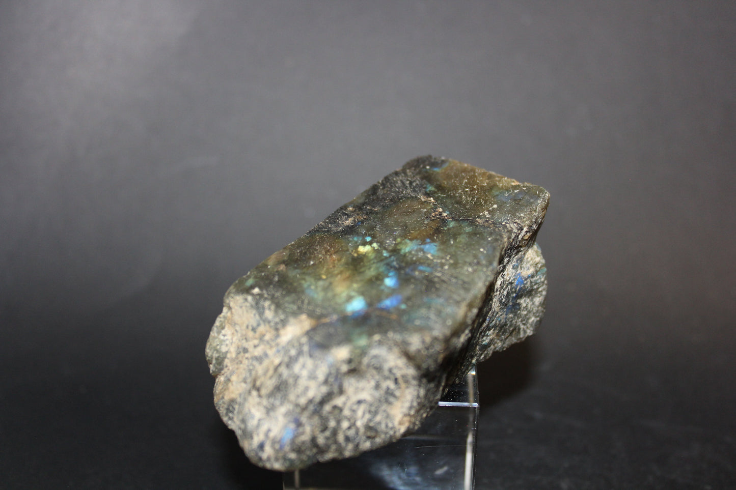 Raw - Labradorite (cut) - med/lge
