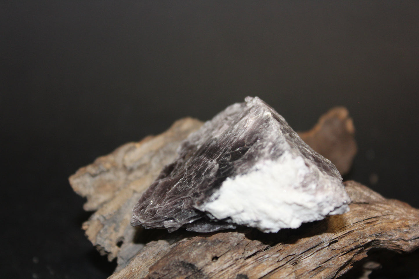 Raw - Lepidolite (with mica) - sml