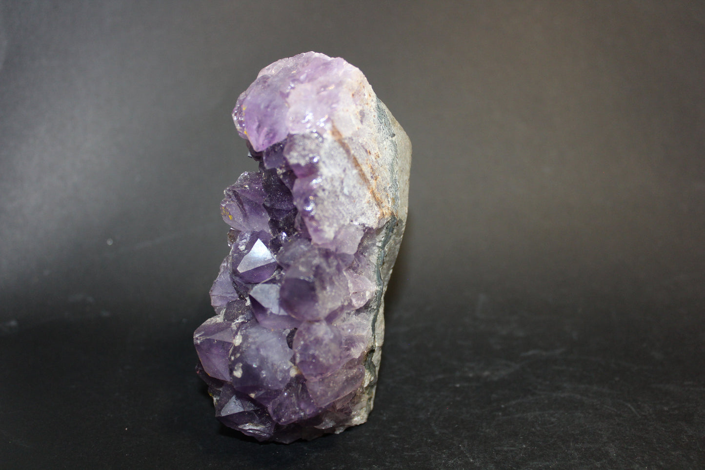 Cluster - Amethyst (stand) - med