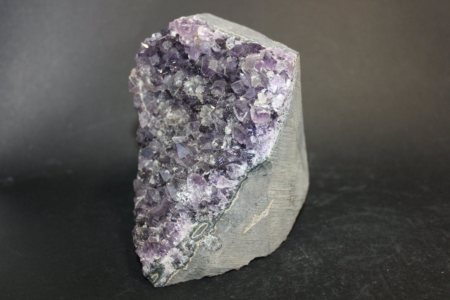 Cluster - Amethyst (stand) - med