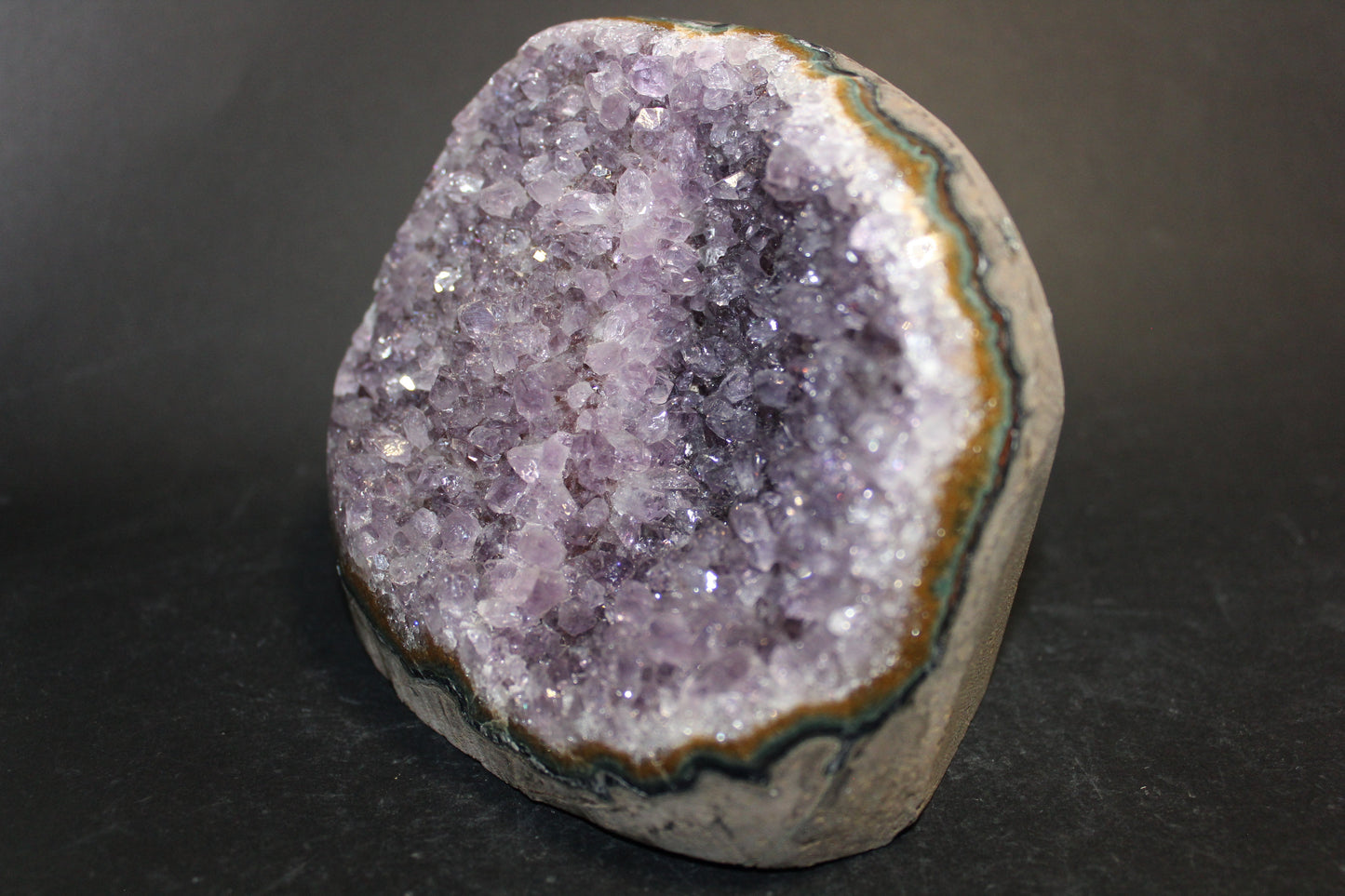 Cave - Amethyst - polished - med/lge