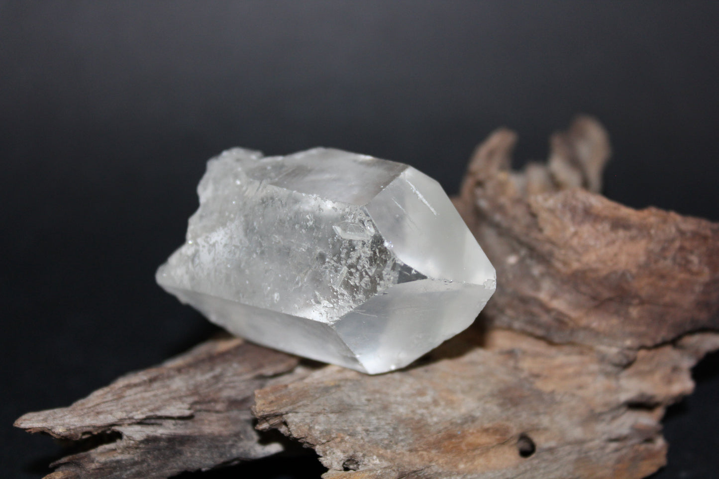 Point - Clear Quartz - med/lge