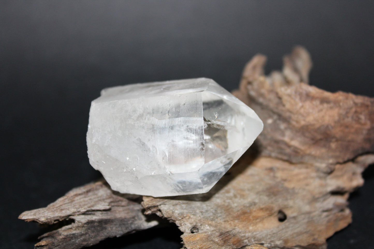 Point - Clear Quartz - med/lge