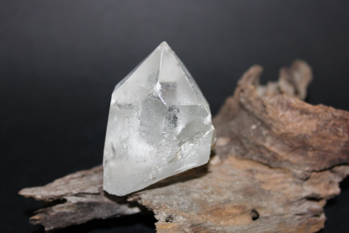 Point - Clear Quartz - med/lge