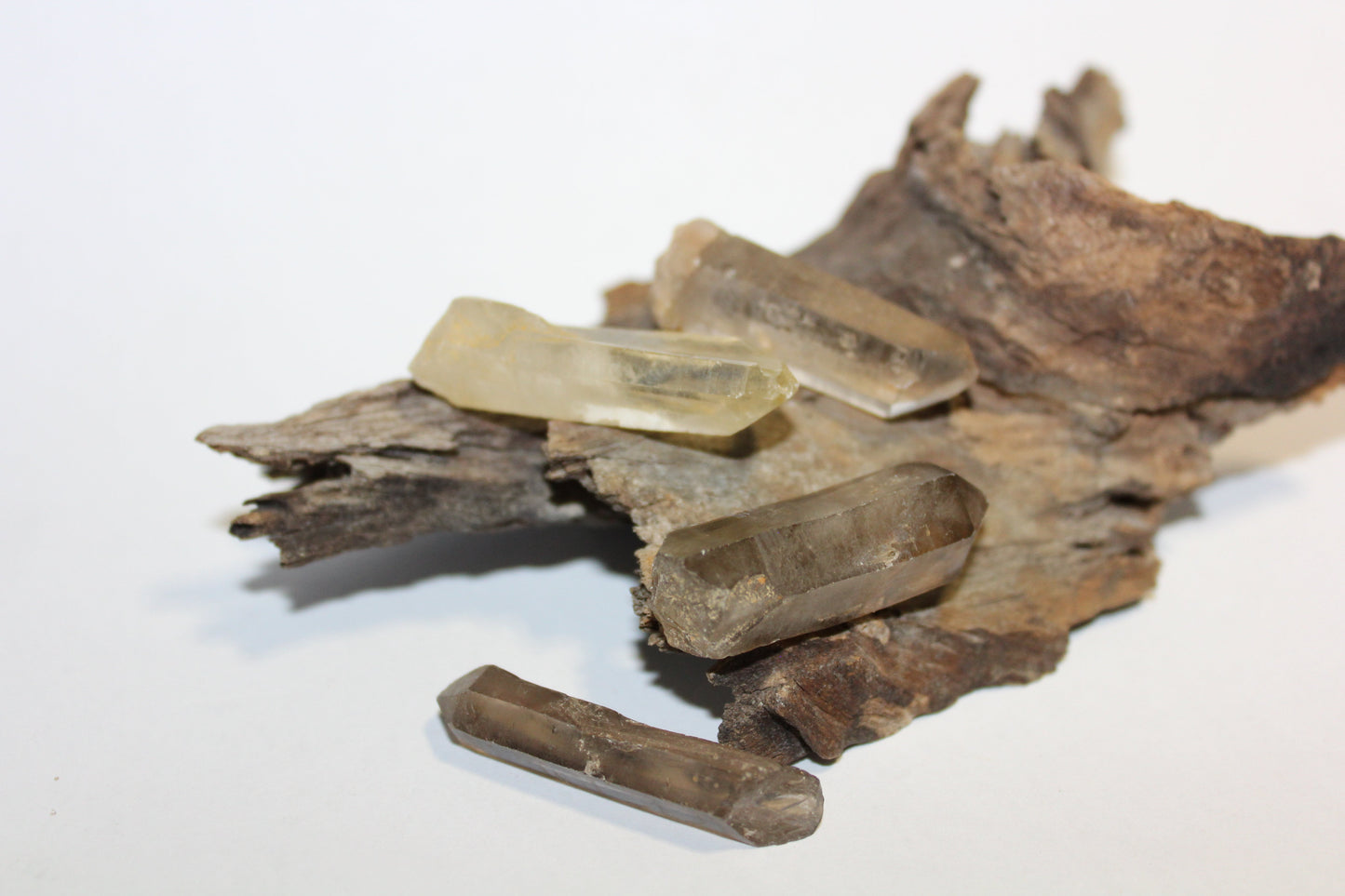 Point - Smoky Quartz (raw - light) - sml