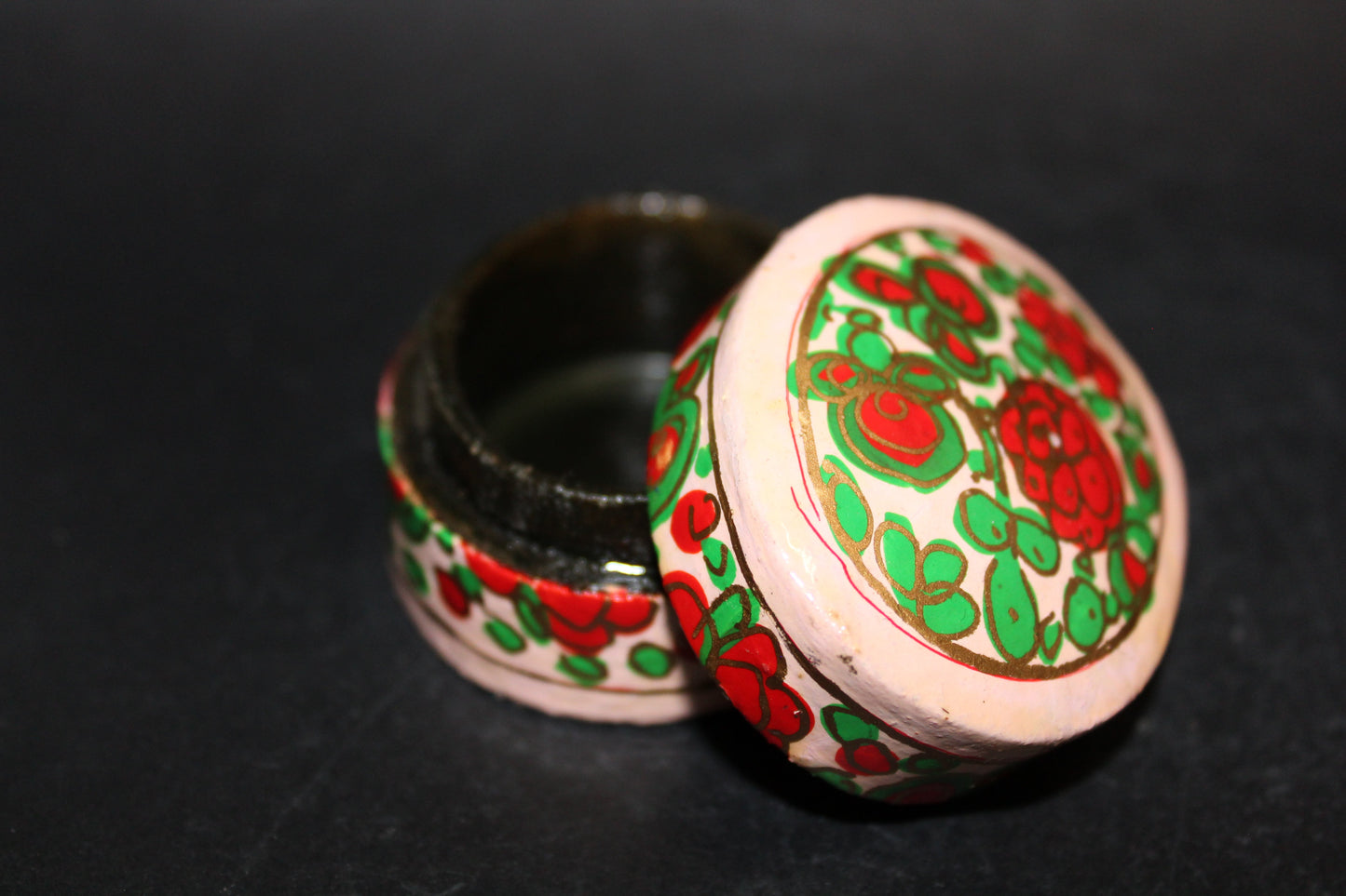 Box - hand painted (ring box) - xsml
