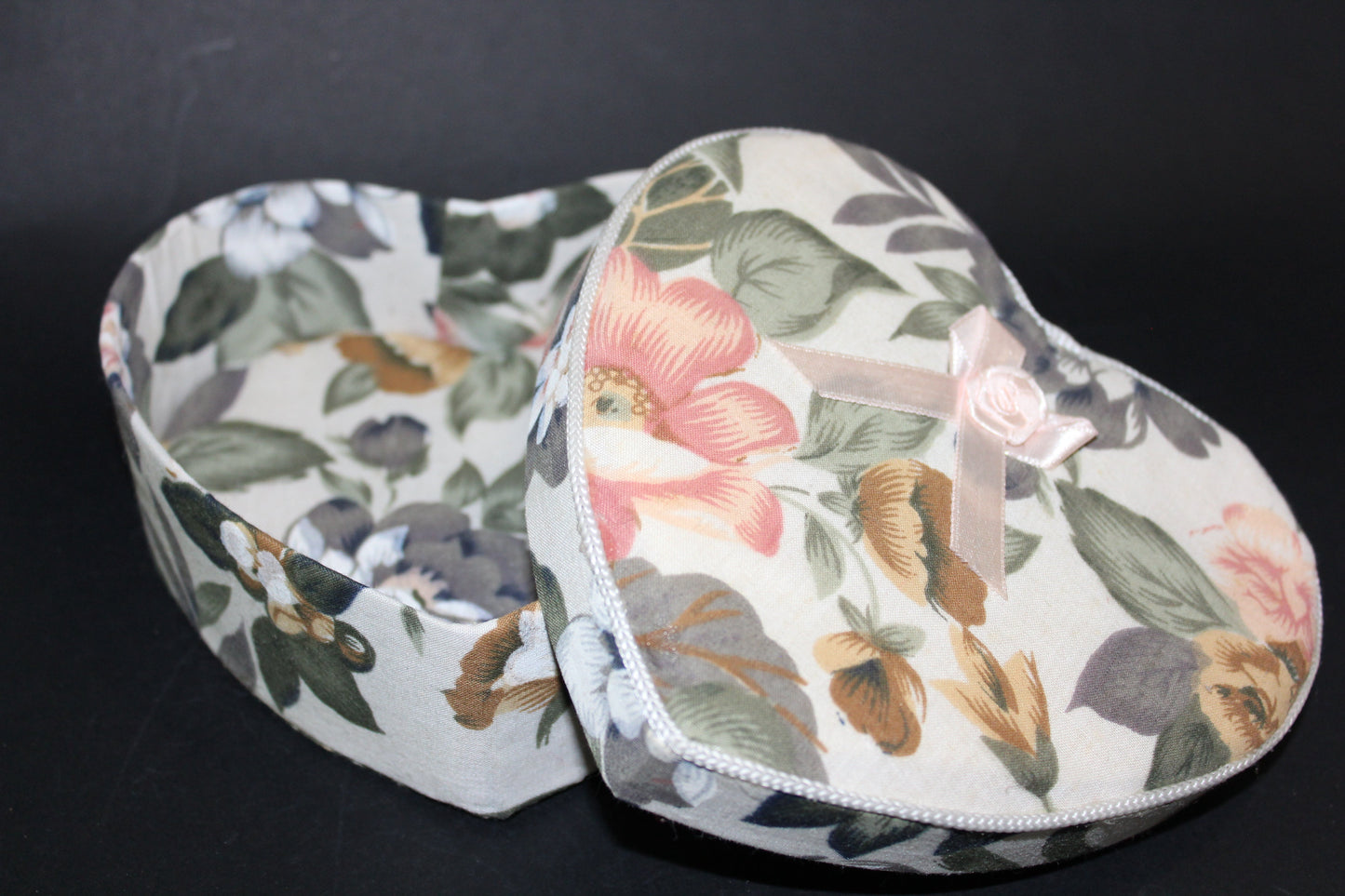 Box - fabric covered (heart)