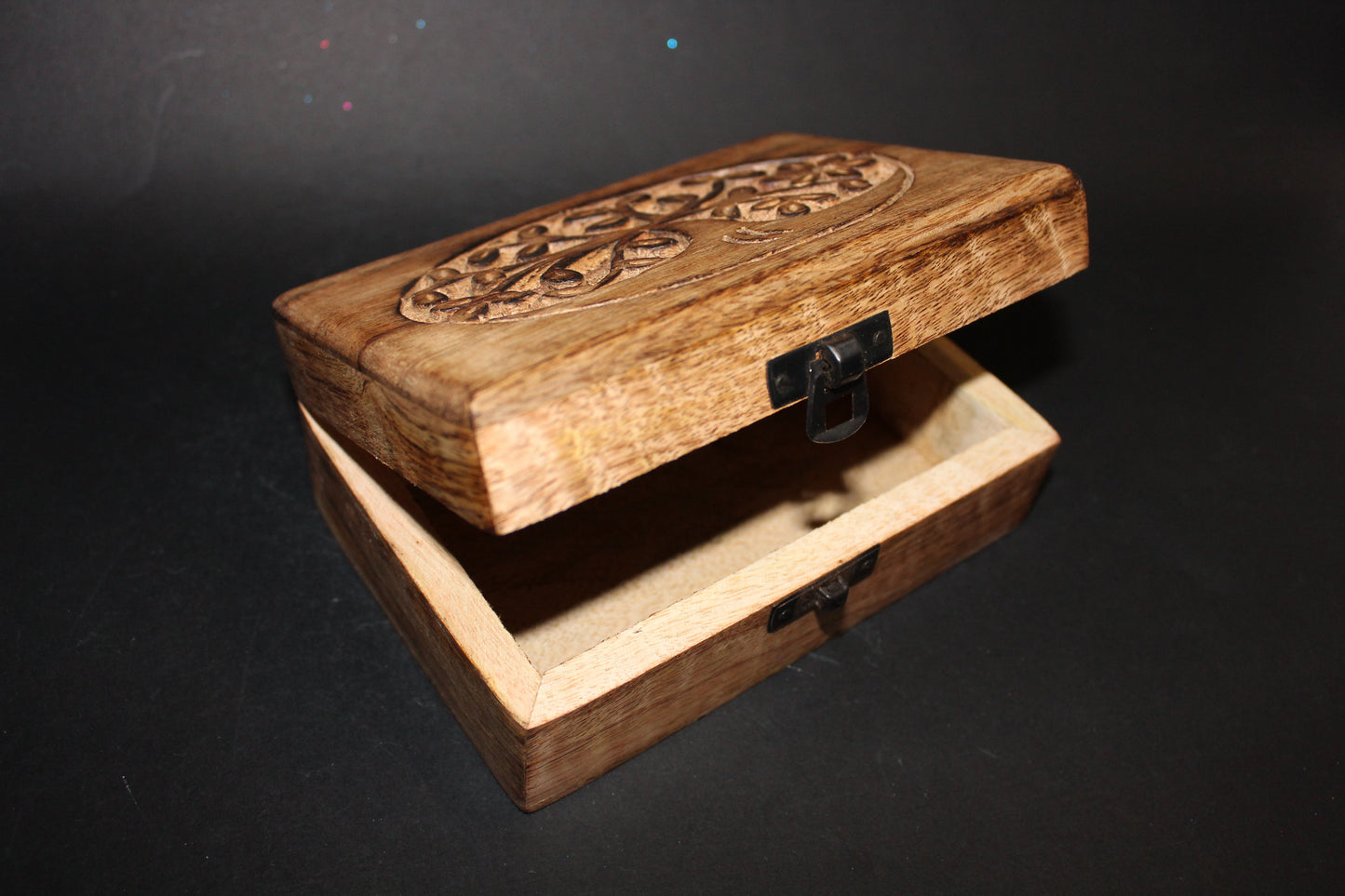 Box - carved timber - Tree of Life - med