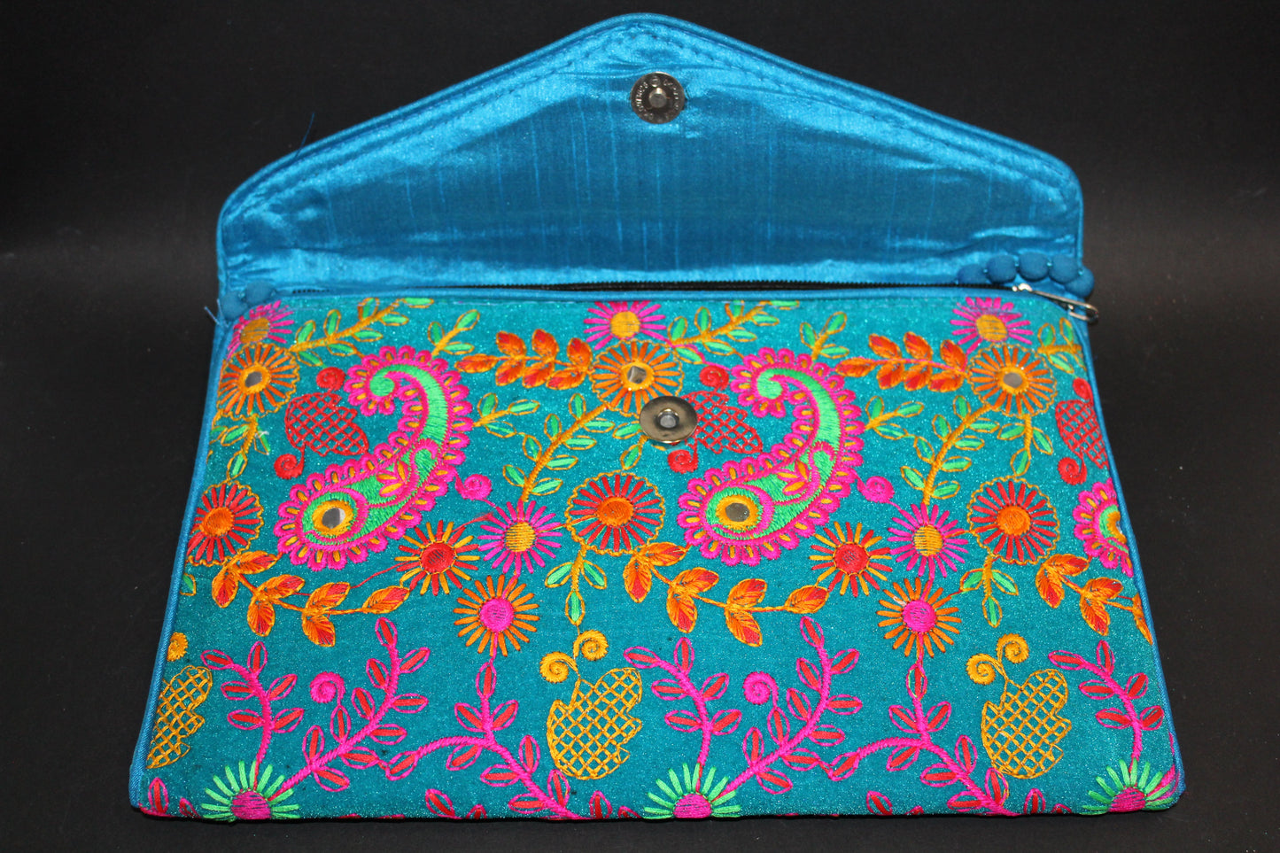 Bag - embroidered clutch/shoulder bag - lge