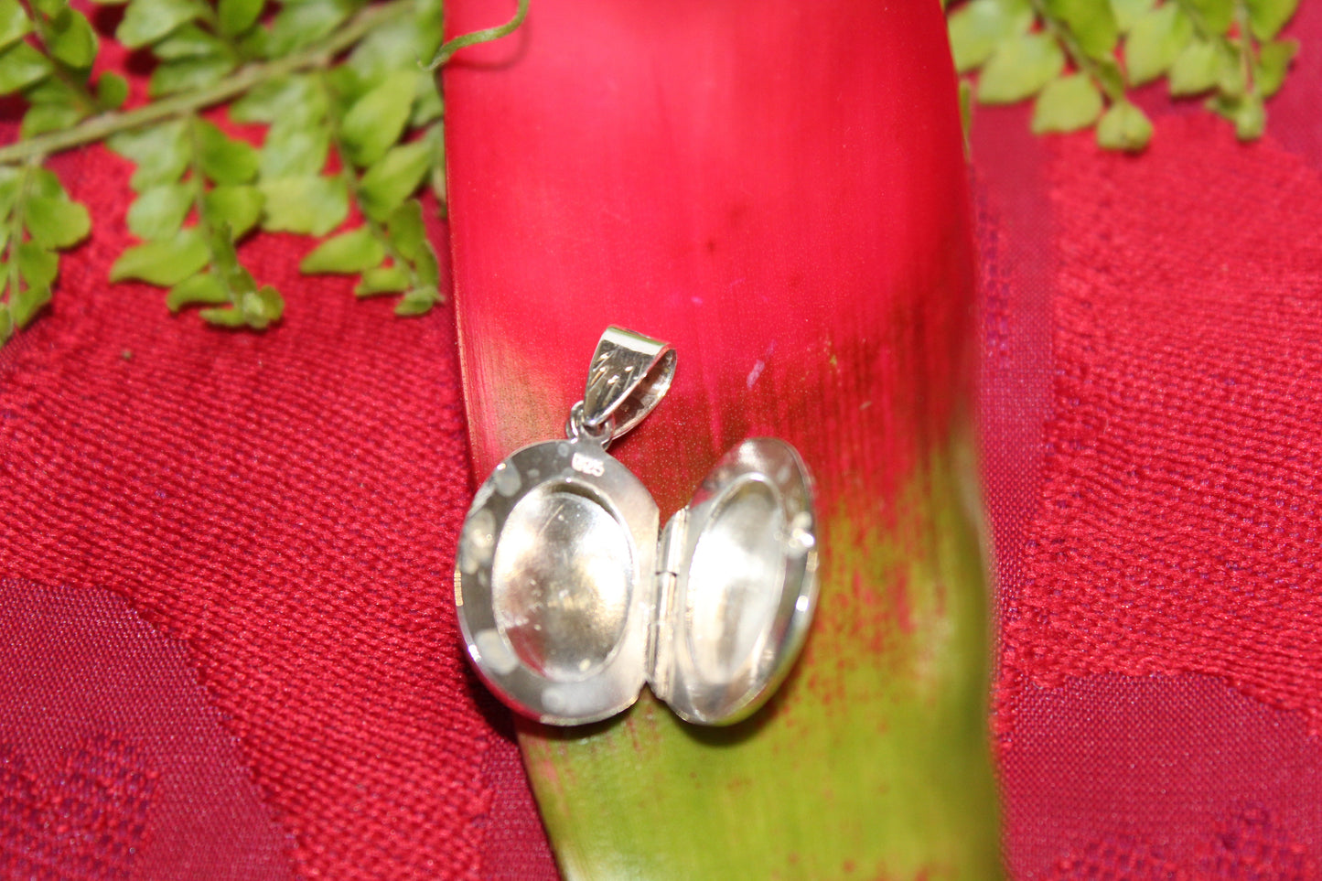 Pendant - S/S - Locket - oval - engraved - sml