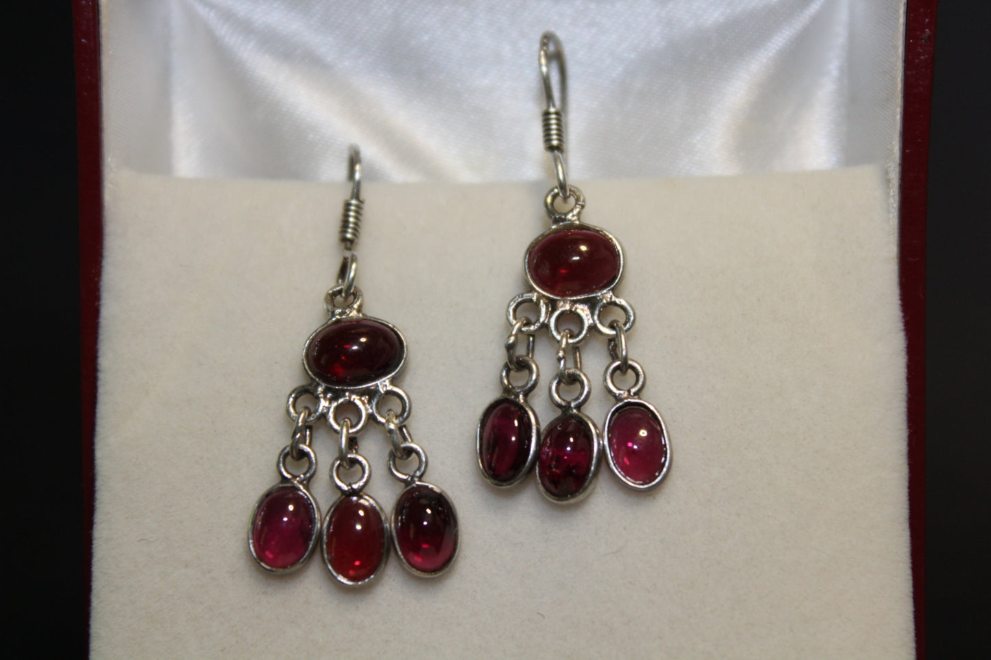 Earrings - Garnet - 5 stones, 2 drops - oval
