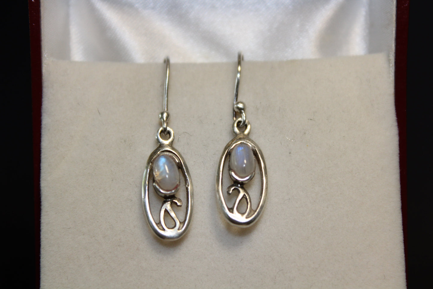 Earrings - Moonstone (Rainbow) - oval