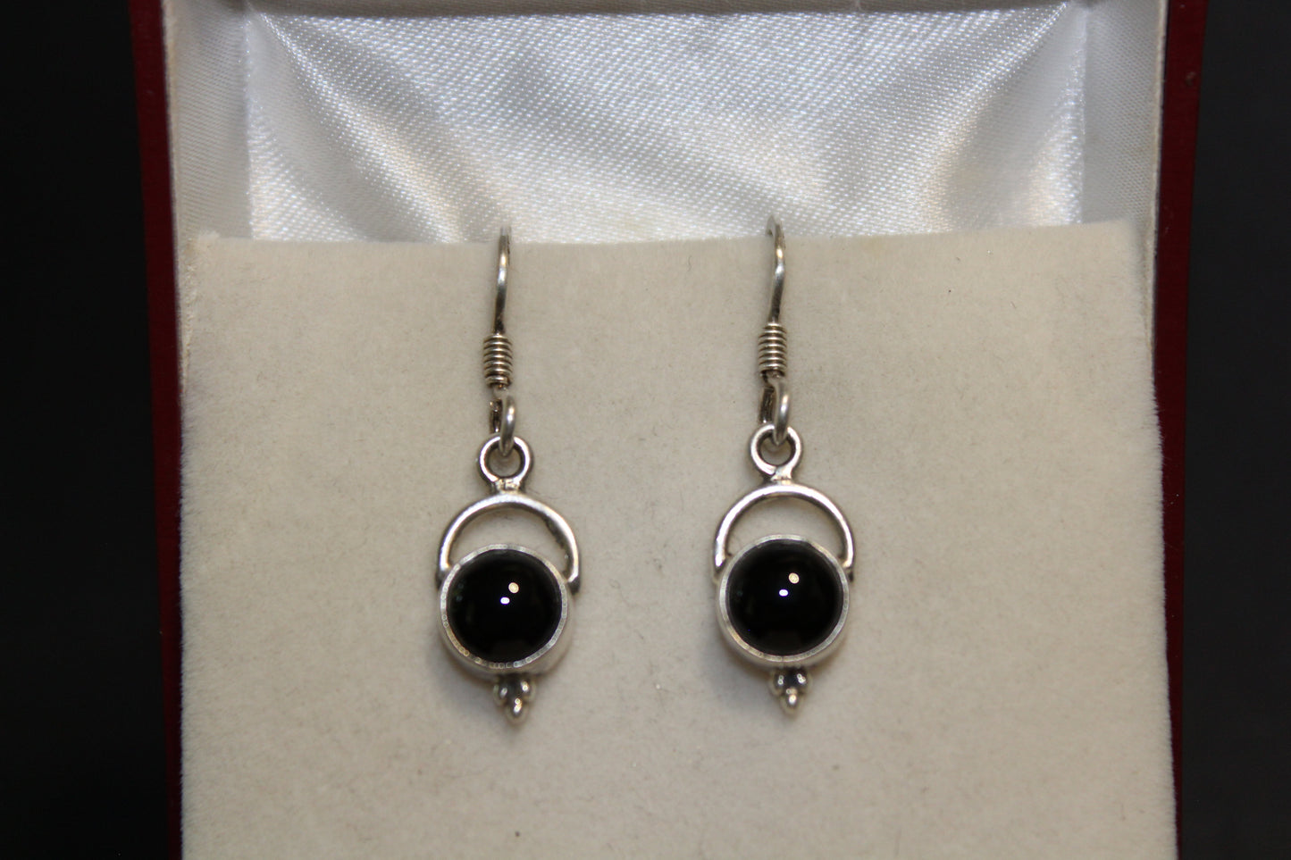 Earrings - Onyx - round