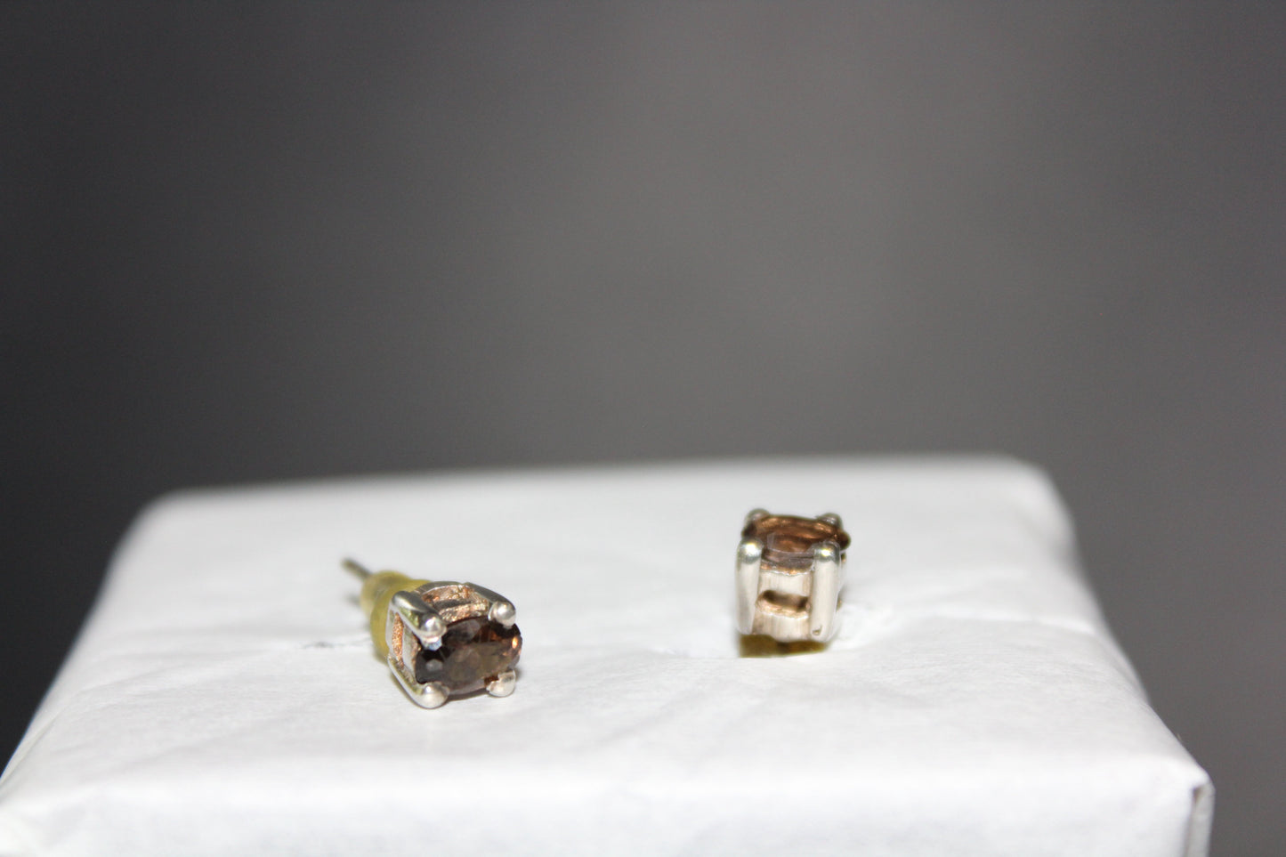 Earrings - Studs - Smoky quartz (faceted) - square