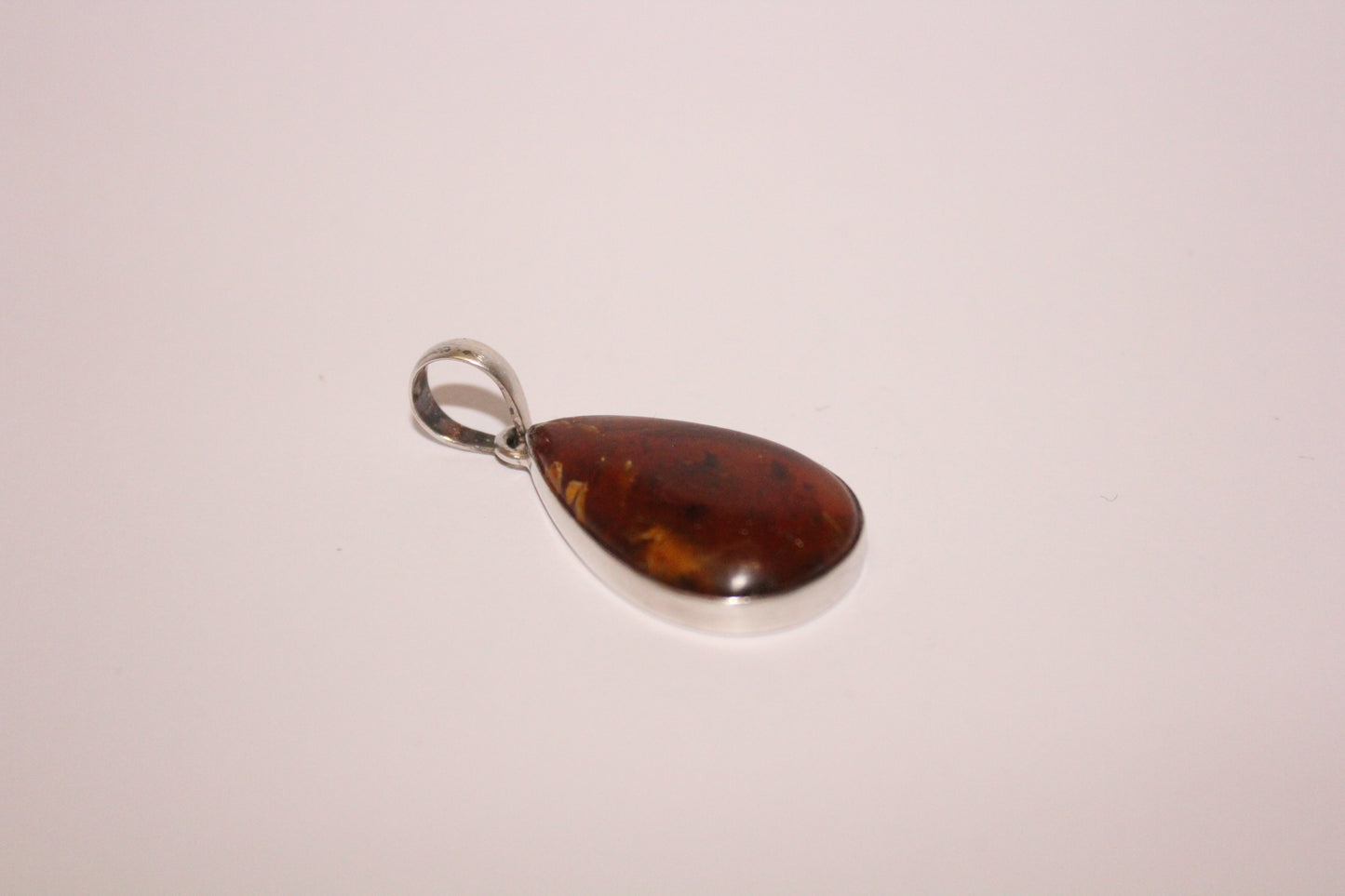 Pendant - Amber - med