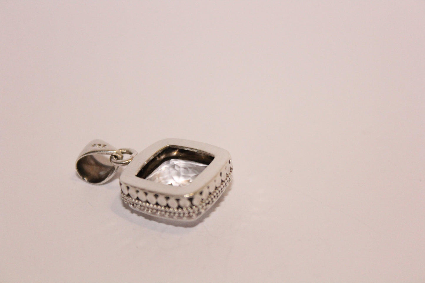 Pendant - Clear Quartz - med