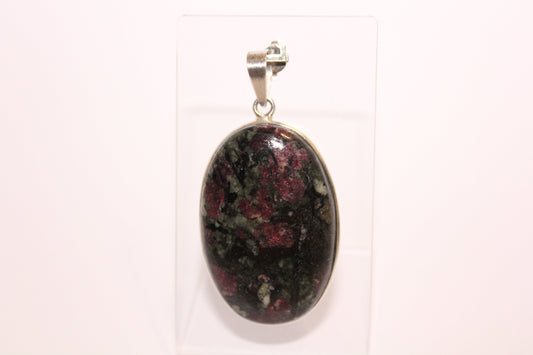 Pendant - Eudialyte - lge
