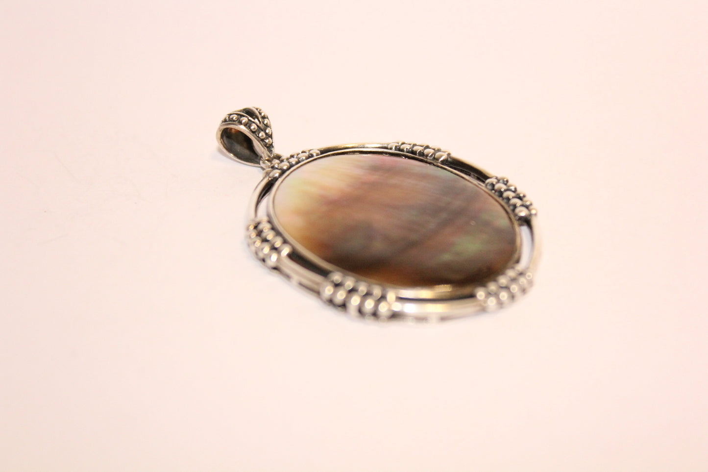 Pendant - Mother of Pearl - lge