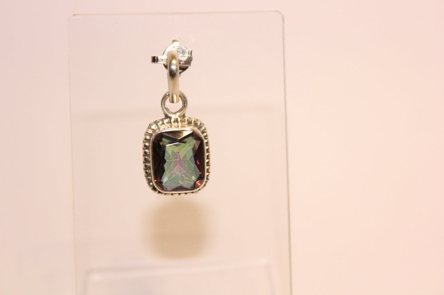 Pendant - Mystic Topaz - med