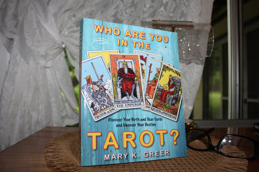 Book - Who are you in the Tarot